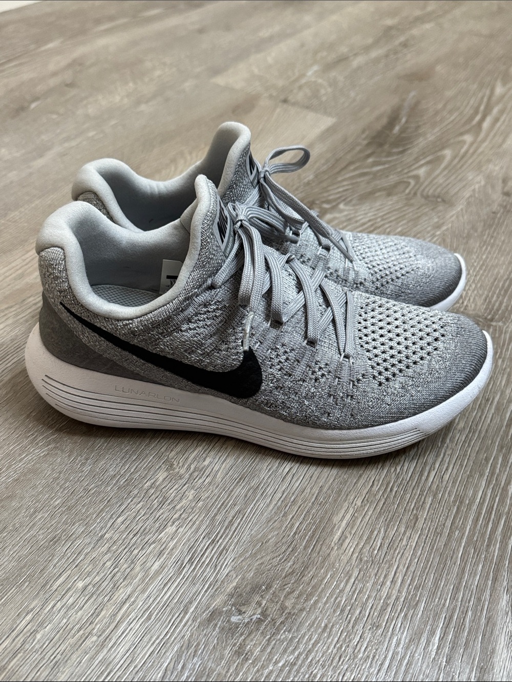 Nike Women’s Gray Lunarepic Flyknit 2